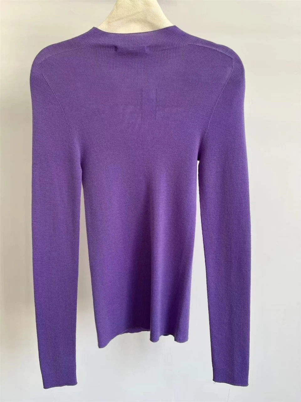 Round-neck, Long-sleeved Knitted Cardigan Round-neck, Long-sleeved Knitted Cardigan