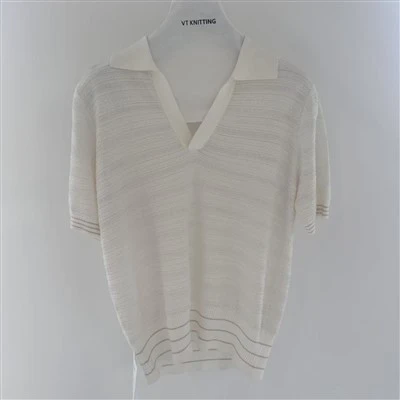 Modernistische damesontwerper breien tops